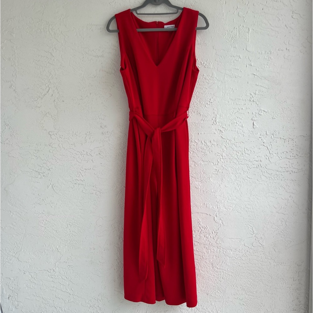 EUC: 14W Women’s Calvin Klein crepe sleeveless jumpsuit